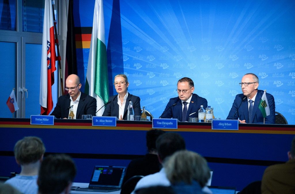 02 September 2024, Berlin: Alice Weidel (2nd from left) and Tino Chrupalla (2nd from right), the federal chairmen of the AfD, together with the AfD state chairmen Stefan Möller (left, Thuringia) and Jörg Urban (right, Saxony), comment on the results of the state elections in Saxony and Thuringia at a press conference at the AfD federal office. Photo: Bernd von Jutrczenka/dpa (Photo by BERND VON JUTRCZENKA / DPA / dpa Picture-Alliance via AFP)