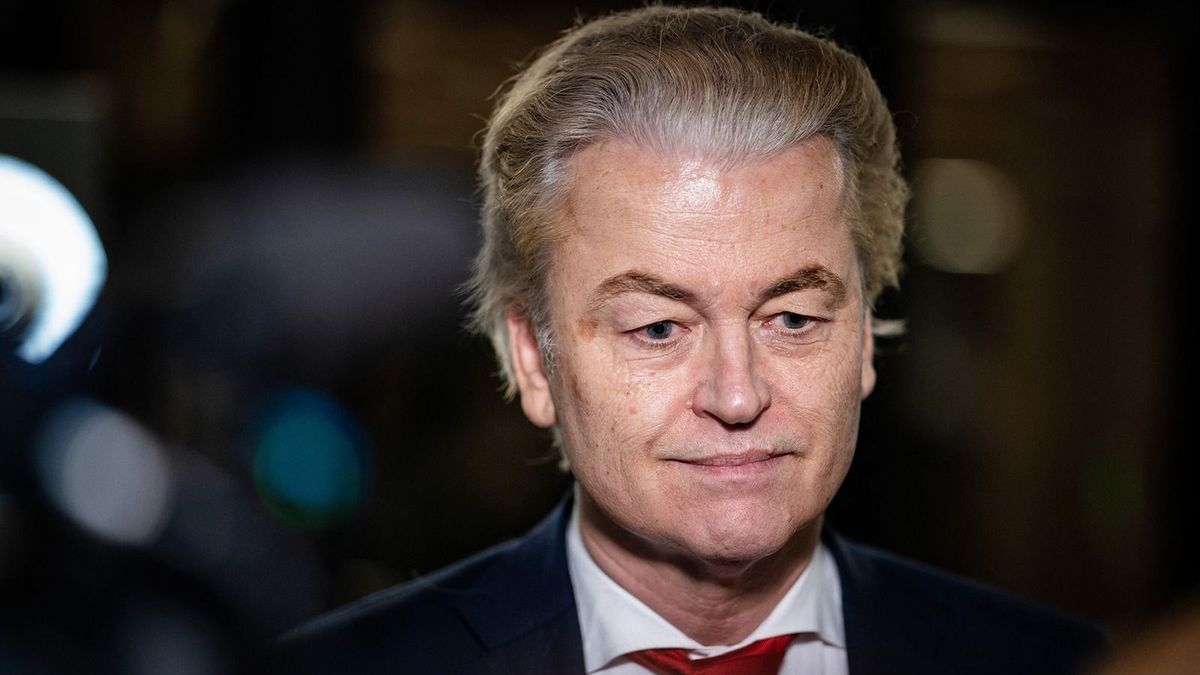 THE HAGUE - PVV leader Geert Wilders arrives for a new round of discussions between informant Kim Putters and the party leaders of the House of Representatives. ANP BART MAAT netherlands out - belgium out (Photo by BART MAAT / ANP MAG / ANP via AFP)