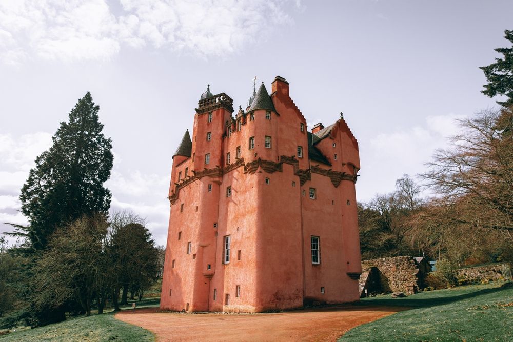 Craigievar,Castle,,Scotland.,Beautiful,Pink,Castle,That,Inspired,Disney’s,Cinderella, Disney