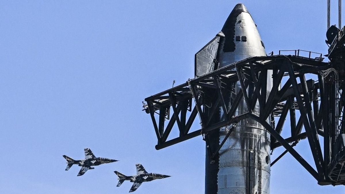 Elon Musk pár éven belül embert küld a Marsra