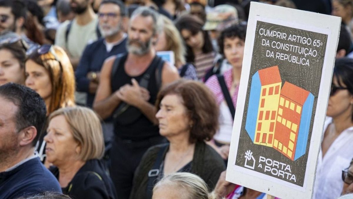 Pattanásig feszült a helyzet: a lakhatási válság ezreket szólított az utcákra