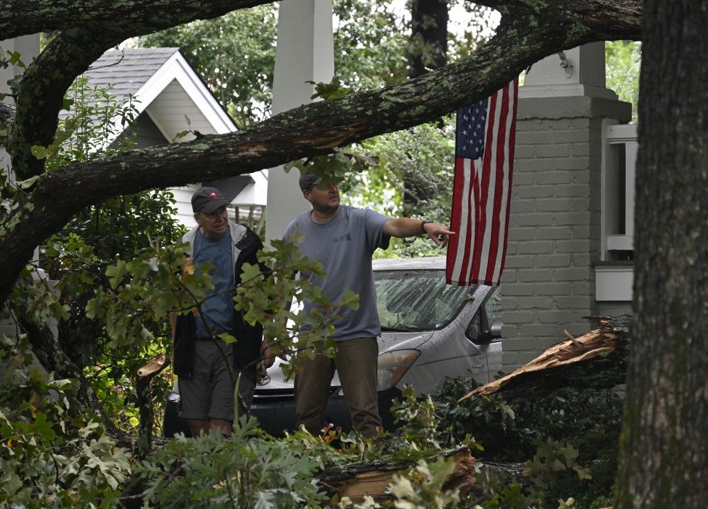 Hurricane Helene strikes Southeast in U.S.