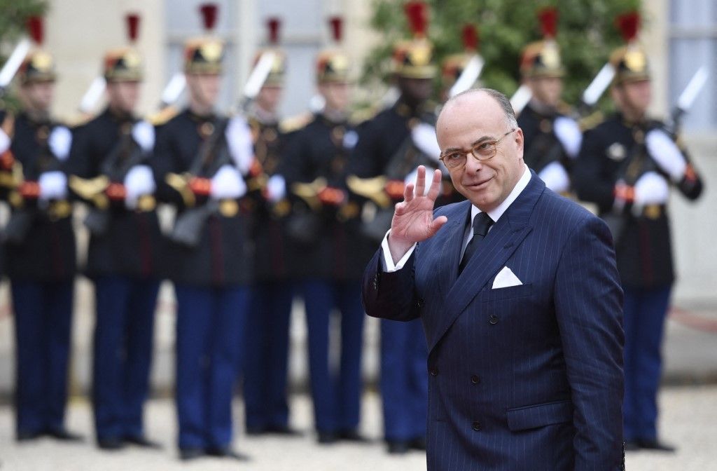 Bernard Cazeneuve volt szocialista miniszterelnök a francia államfővel egyeztetett.