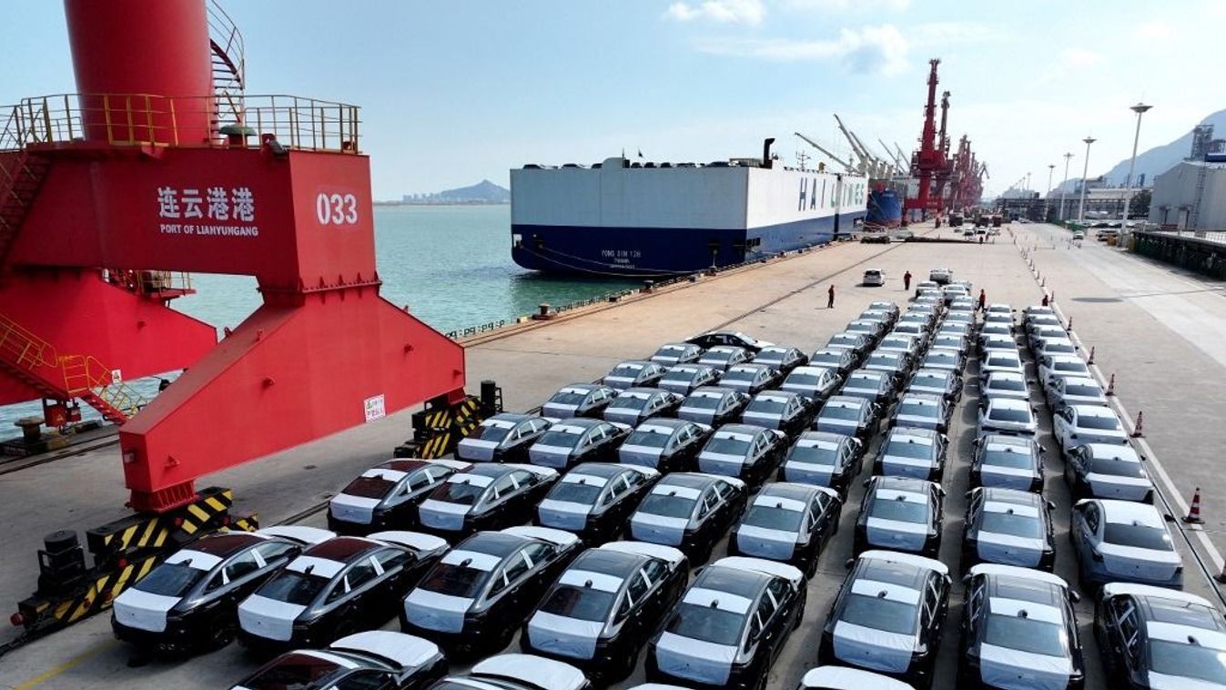 büntetővámok Kína 
Lianyungang Port Automobile Export