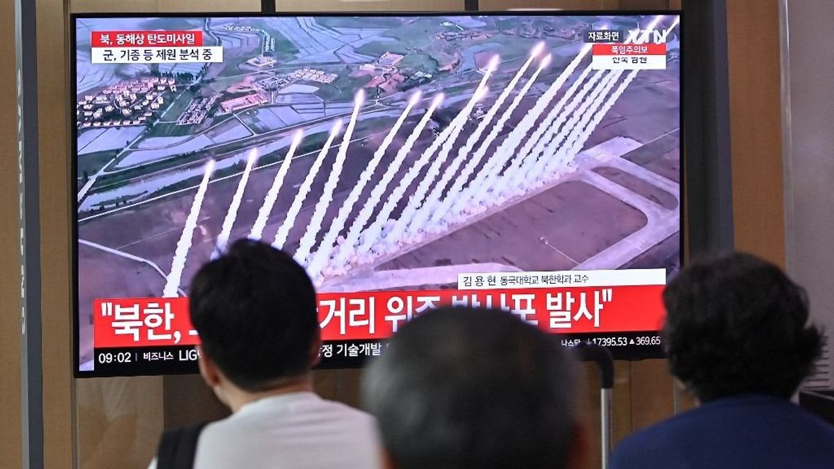 Észak-Korea újabb ballisztikus rakétákat lőtt ki