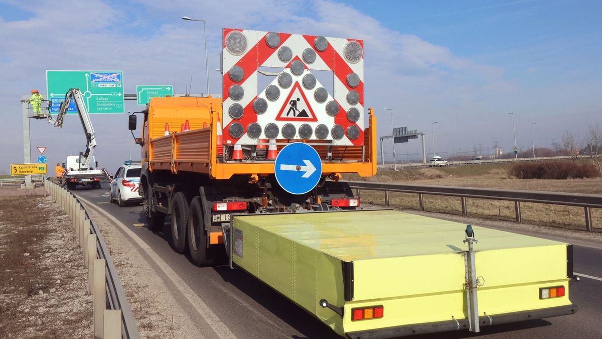 Óriási a baj az M30-ason: közel egy évig is tarthat a felújítás