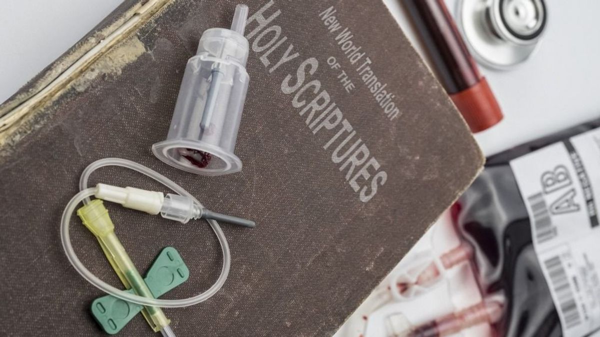 Súlyos összeget kell fizetnie Spanyolországnak, miután vérátömlesztést kapott egy jehova tanúja