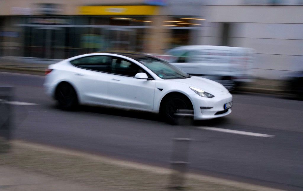 Tesla Model 3, használt elektromos autó