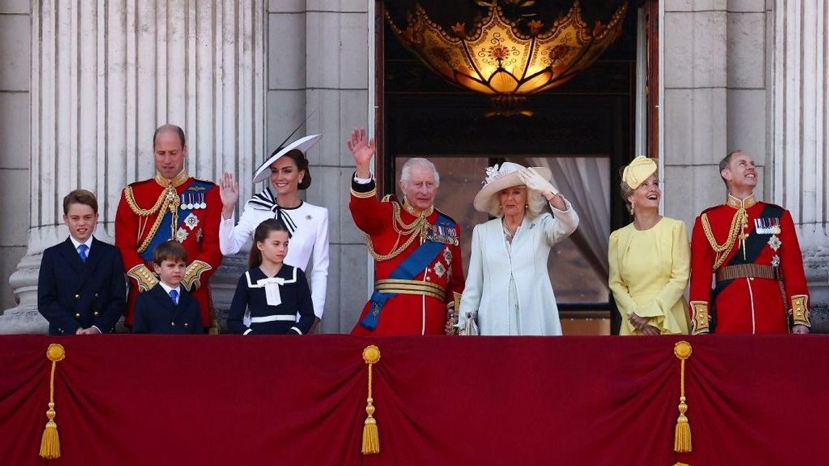 Sokkal többe kerül a brit királyi család, mint bevallják
