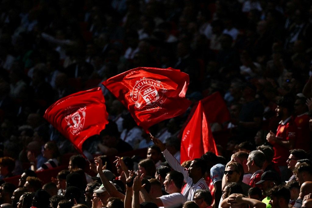 Manchester United's celebrates at the end of the English FA Cup final football match between Manchester City and Manchester United at Wembley stadium, in London, on May 25, 2024. Manchester United wins 2 - 1 against Manchester City. (Photo by Ben Stansall / AFP) / NOT FOR MARKETING OR ADVERTISING USE / RESTRICTED TO EDITORIAL USE