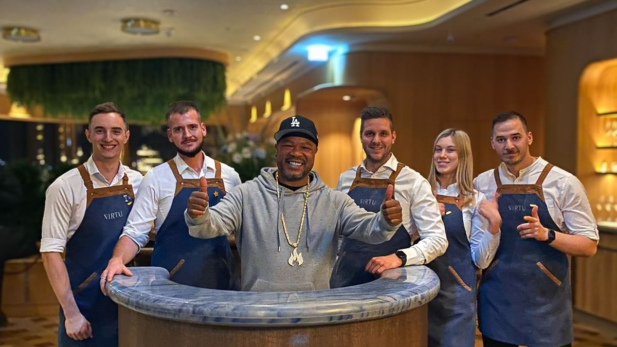 Gulyással ünnepelt Budapesten az amerikai rapper, Xzibit 