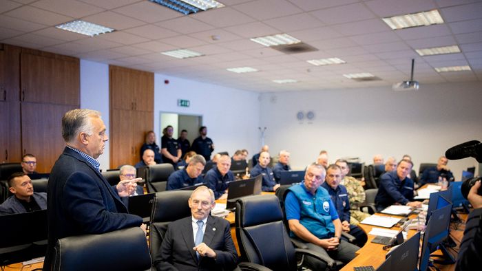 Orbán Viktor vezetésével ülést tartott az árvízvédelmi operatív törzs