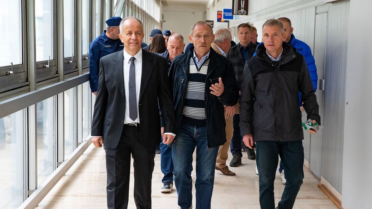 Pintér Sándor: 12 ezer honvédet rendeltek ki az árvíz elleni védekezésre