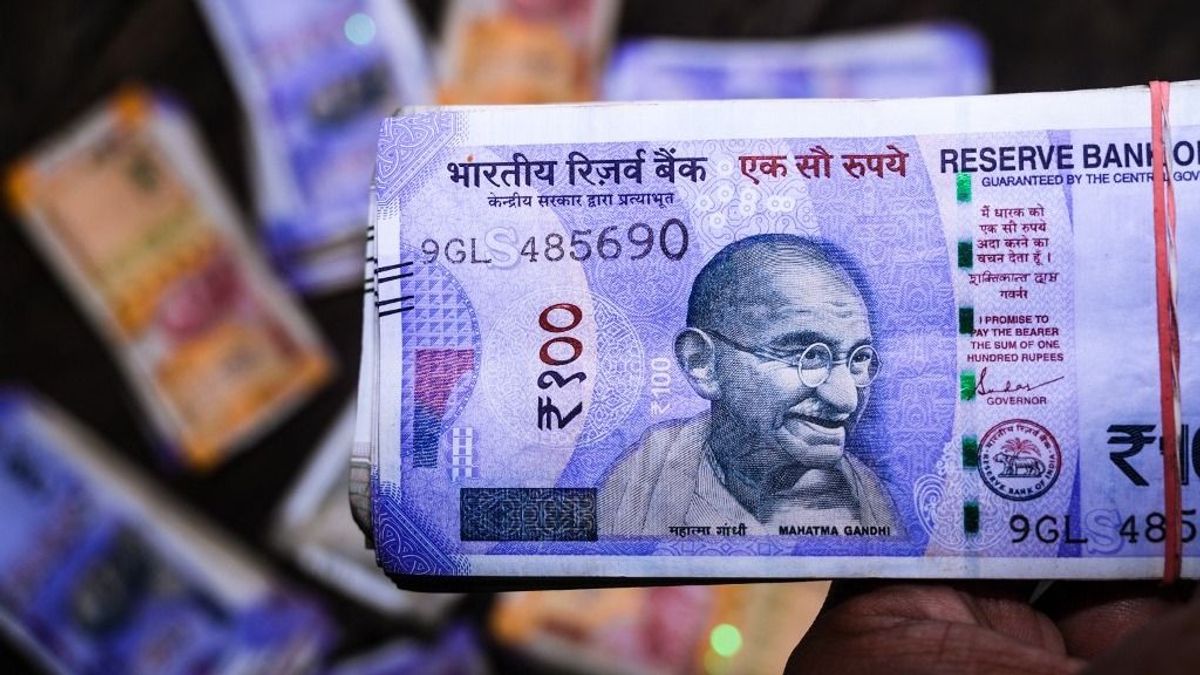 Államkötvény: megnyitották a dollárcsapokat, dől a pénz a magyar papírokba is