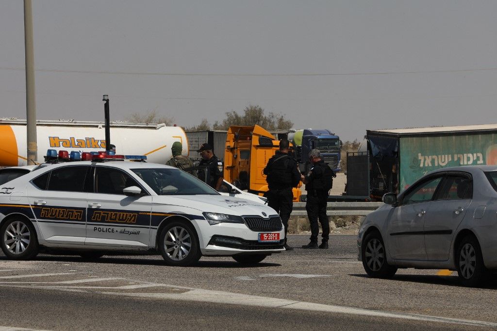 Israel, Jordan announce closure of King Hussein Bridge crossing after deadly attack