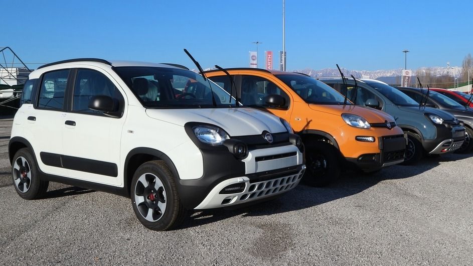 Tavagnacco,,Italy.,December,20,,2021.,New,Models,Of,Fiat,Panda