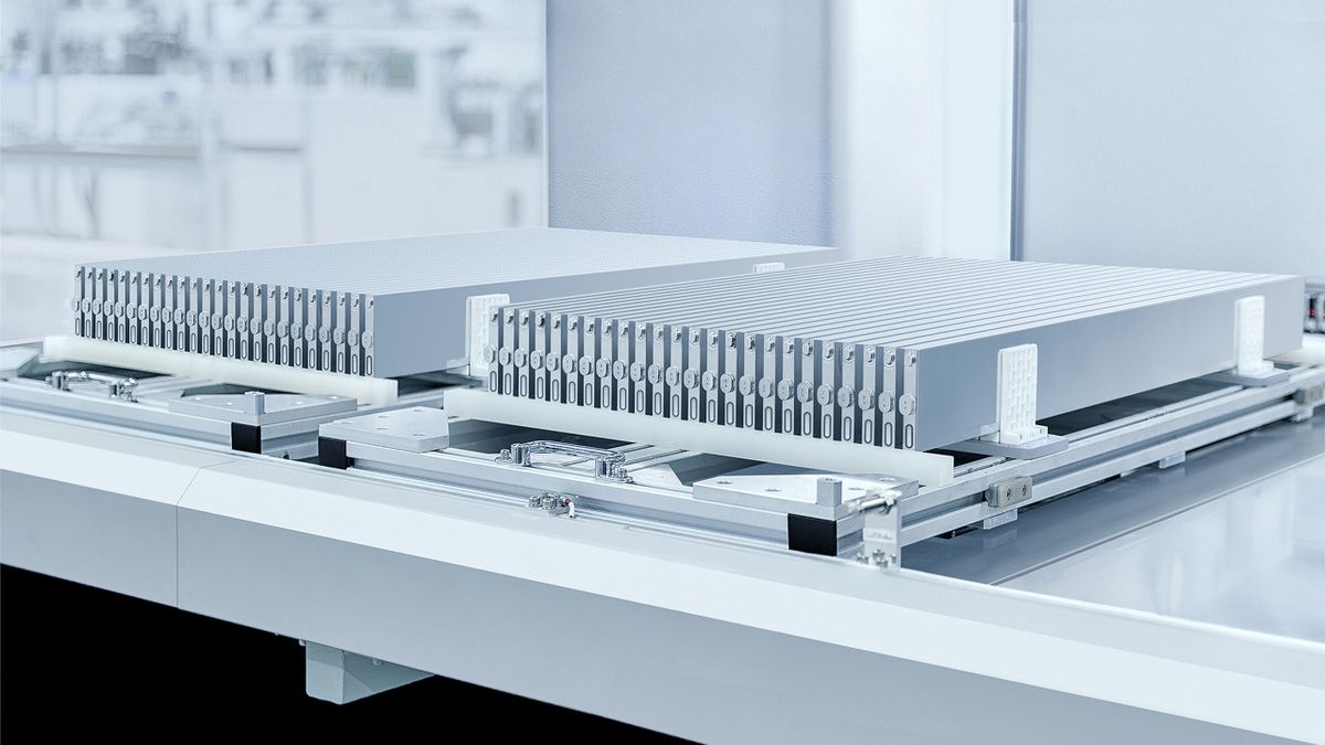 BYD: átszúrták, törték, hajlították, hevítették az akkumulátort – ez lett az eredménye