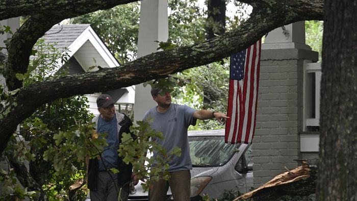 Hurricane Helene strikes Southeast in U.S.