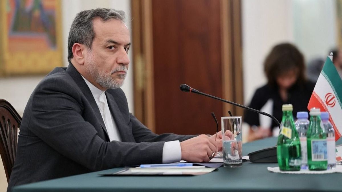 Irán tovább fenyegetőzik, az USA-t is figyelmezteti: maradjon távol