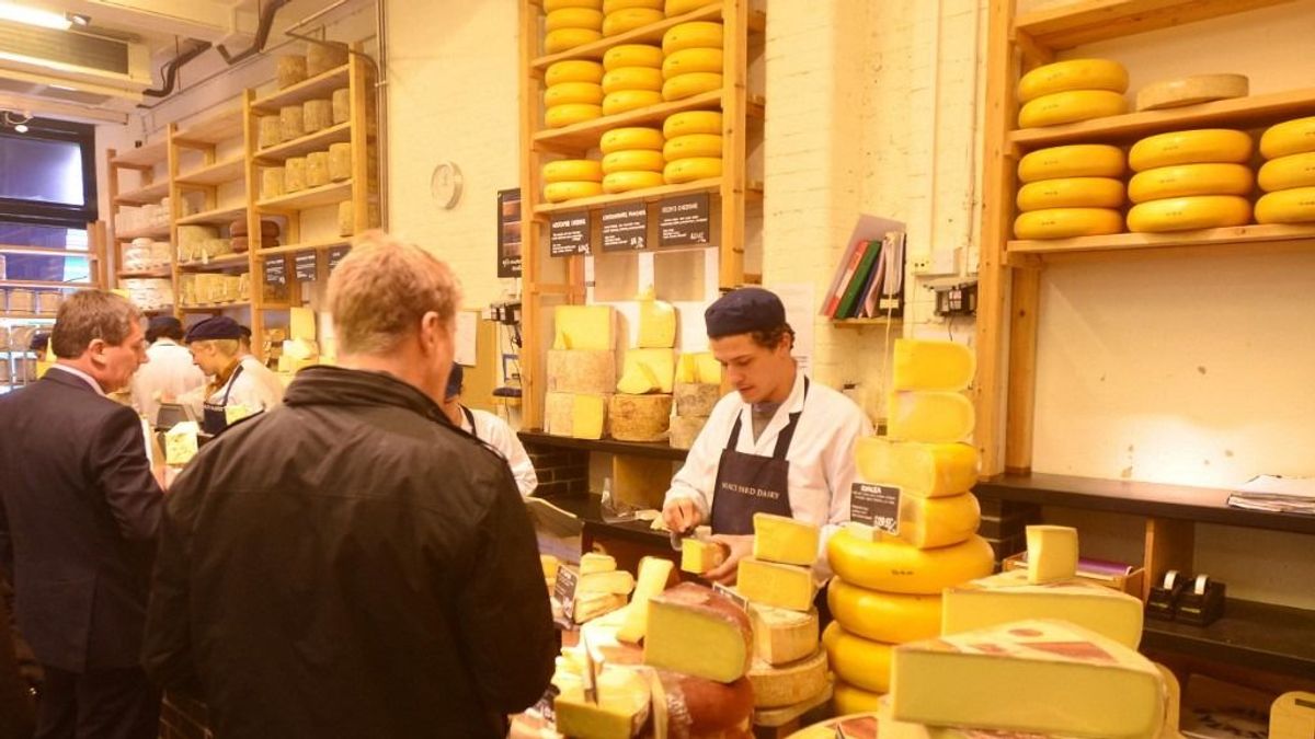 „Megdöbbentő méretű rablás”: 22 tonna cheddar sajtot loptak el - Jamie Oliver is megszólalt az ügyben 