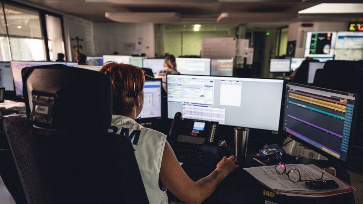 Sokba került a segélyhívó felelőtlen tárcsázása – itt a hangfelvétel a telefonbetyárról