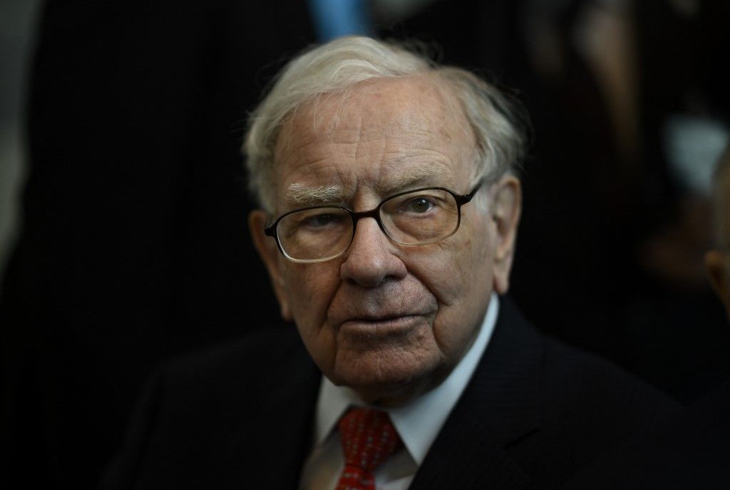 Berkshire Hathaway holds annual shareholders' meeting, buffett, warren, 