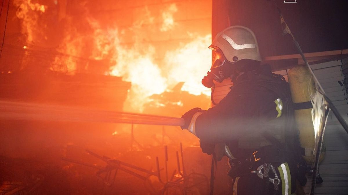 A hajóról sem sikerült kirakodni az európai lőszerszállítmányt - az oroszok már a kikötőben bombázták porrá