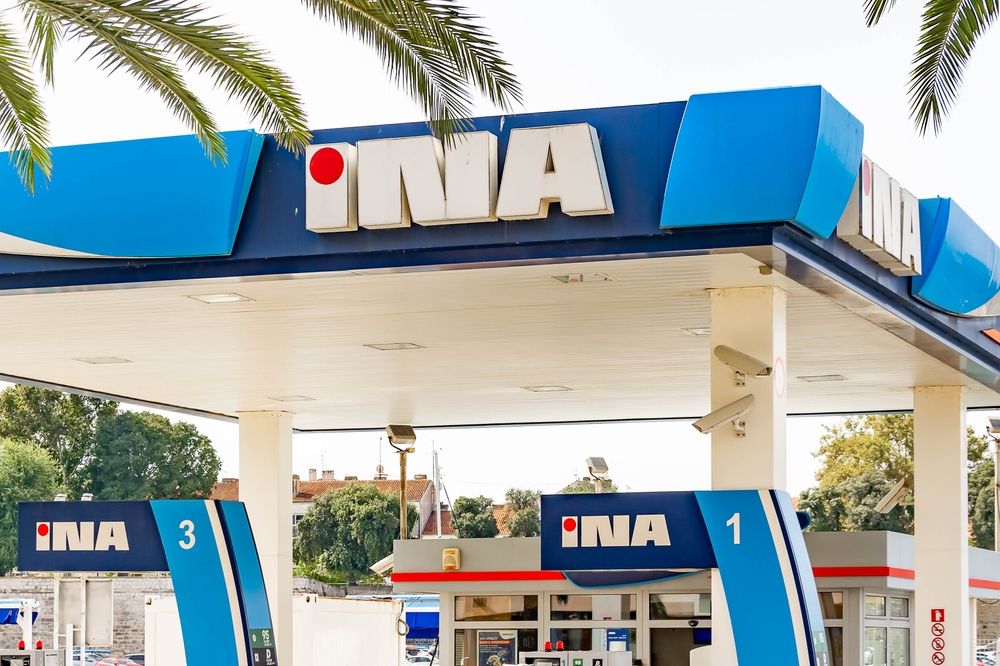 INA, Mol, profit, Zadar,,Croatia,-,September,18,,2023,-,Ina,Gas,Station