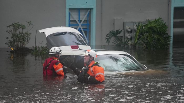 On heels of Helene, storm Milton expected to strengthen into major hurricane and slam Florida