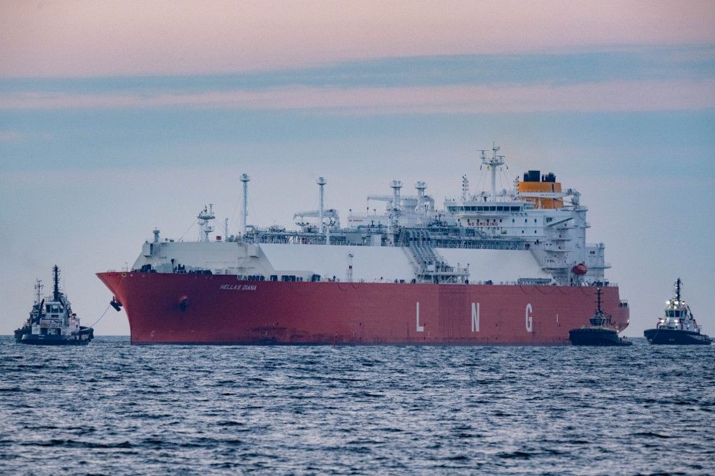 LNG tanker arrives at the "German Baltic" energy terminal