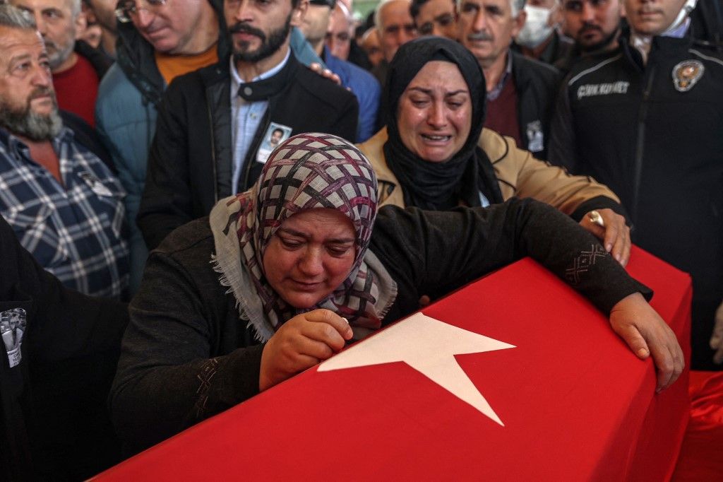 Turkey buries attack victims after striking PKK