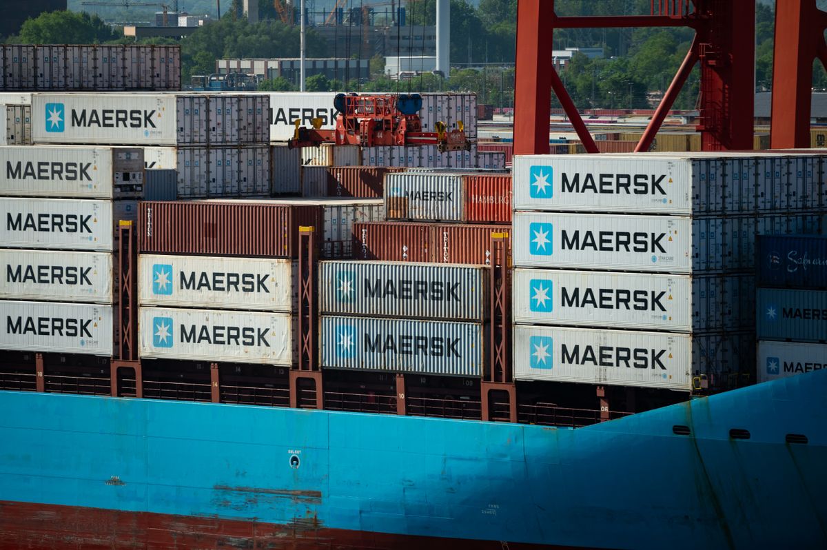 Maersk  
Port of Hamburg maersk