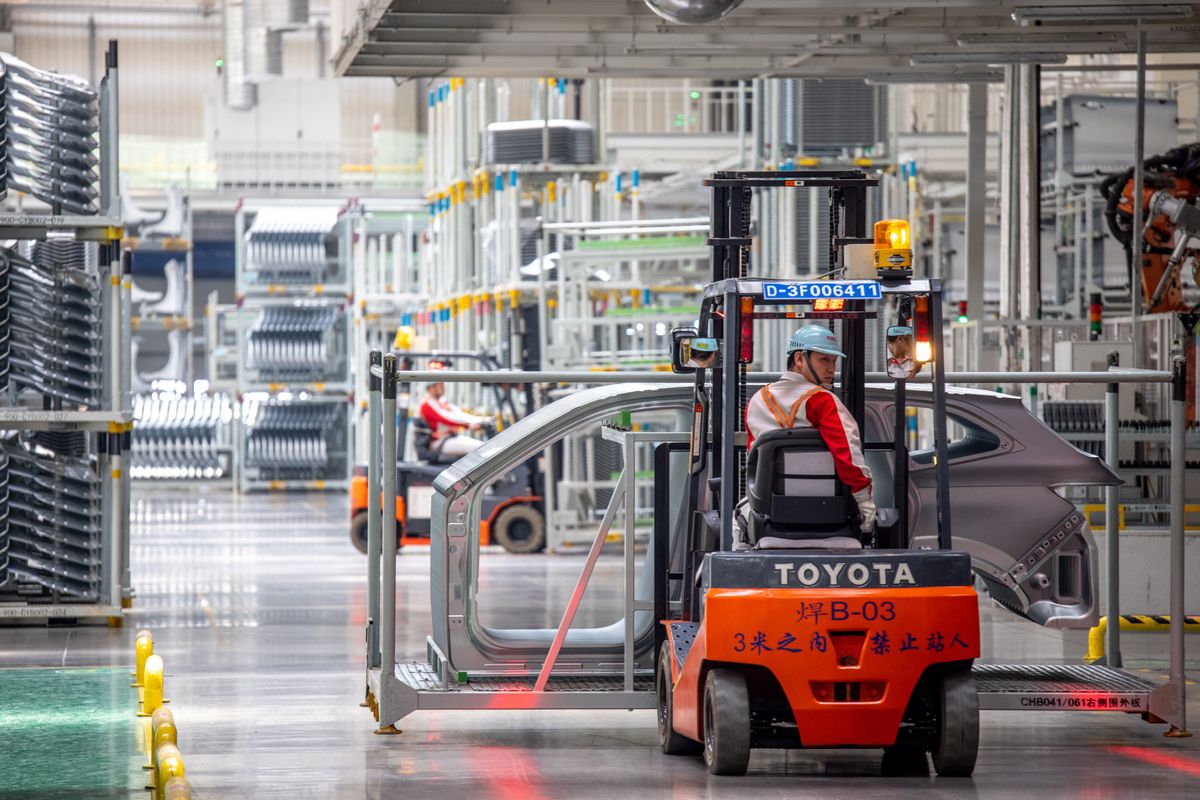 WEY brand appeared at the Shanghai Auto Show, concentrating on exploring the European market
A forklift backs up at the WEY factory in Baoding China on May 18th, 2021. (Photo by Dan Sandoval / Great Wall Motor Co. Ltd.)