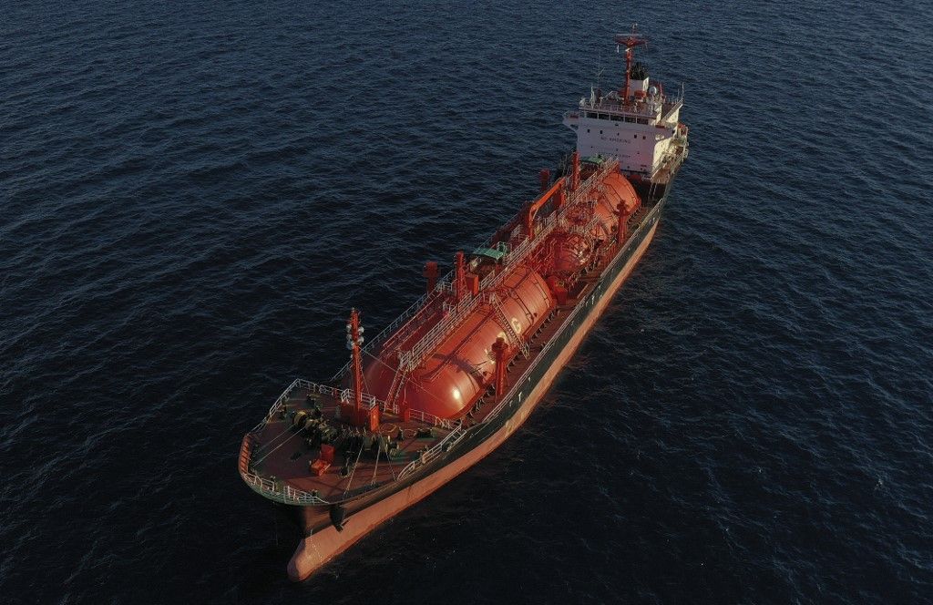 EU LNG
The liquefied petroleum gas tanker GAZ INTERCEPTOR, flying the Panama flag, is moored off the coast of Cyprus. Limassol, Cyprus, Friday, January 26, 2024. Qatar, one of the largest exporters of liquefied natural gas (LNG), is pushing back delivery dates to Europe due to attacks by Yemen's Houthi rebels in the Red Sea, Bloomberg reported, citing sources. (Photo by Danil Shamkin/NurPhoto) (Photo by Danil Shamkin / NurPhoto / NurPhoto via AFP) olajár