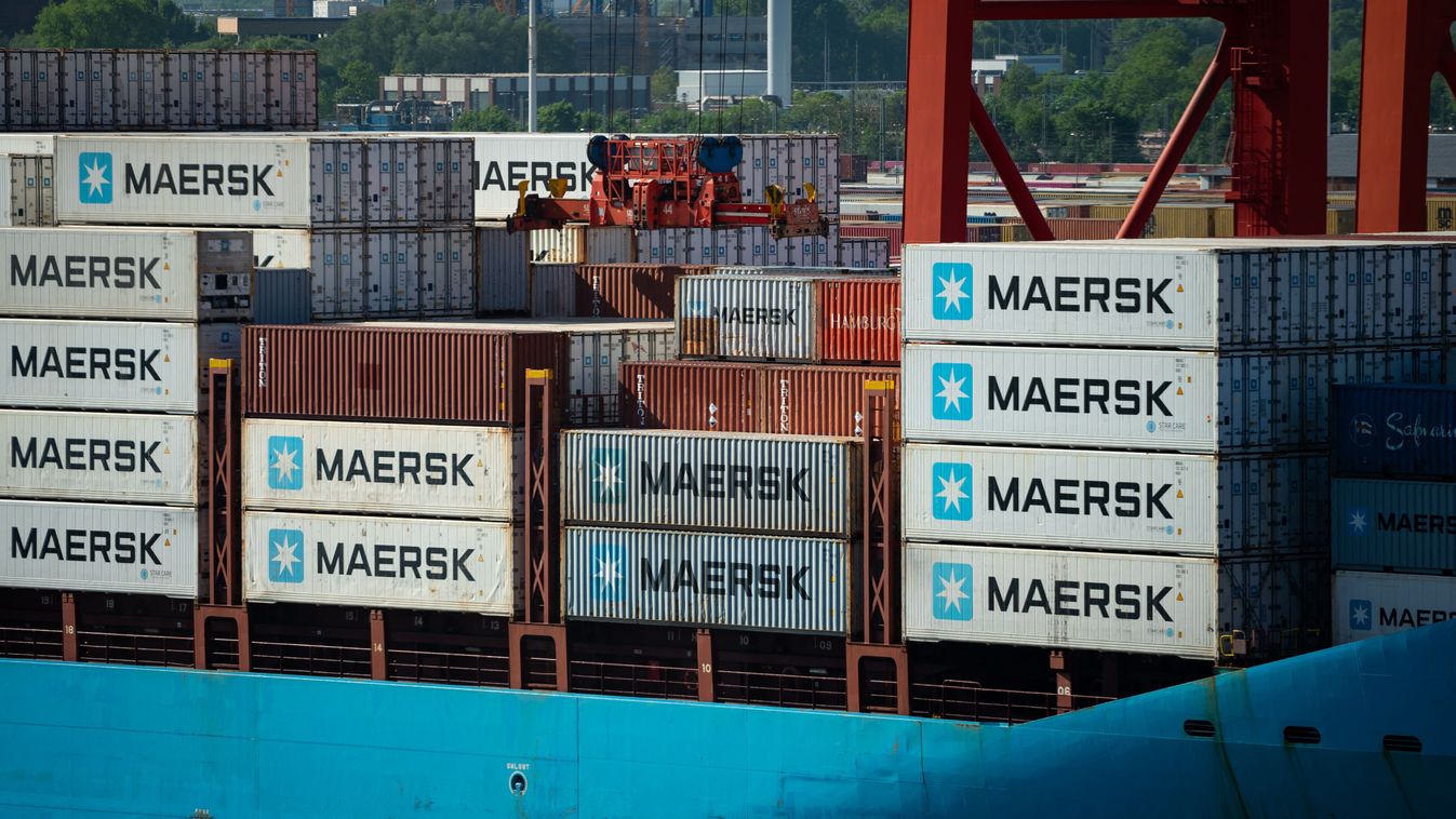 Port of Hamburg maersk