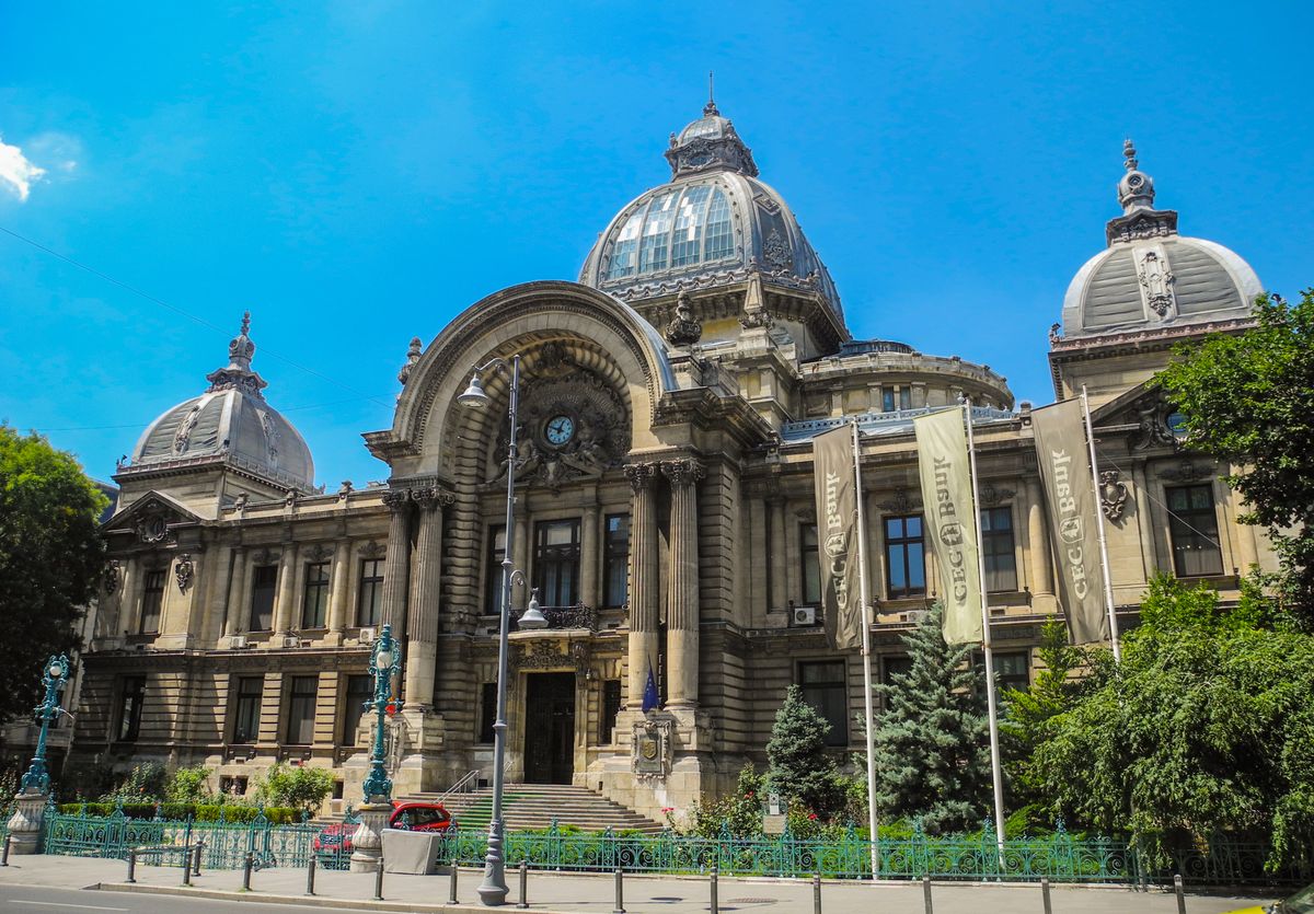 Building of the National Bank of SES.