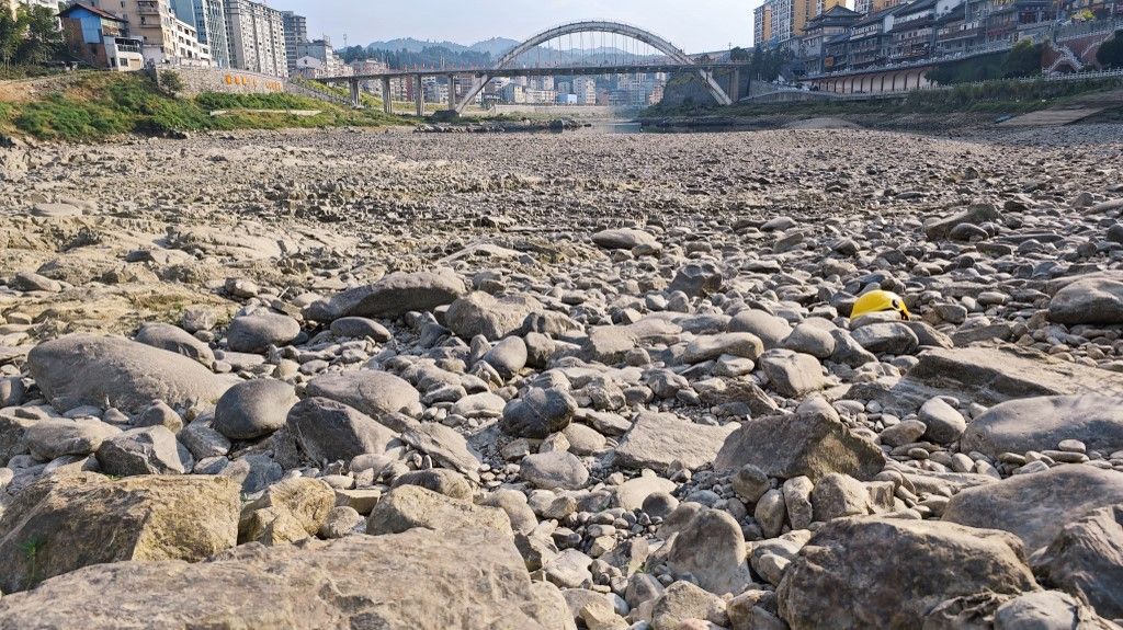 Qingshui River Beach During The Dry Season