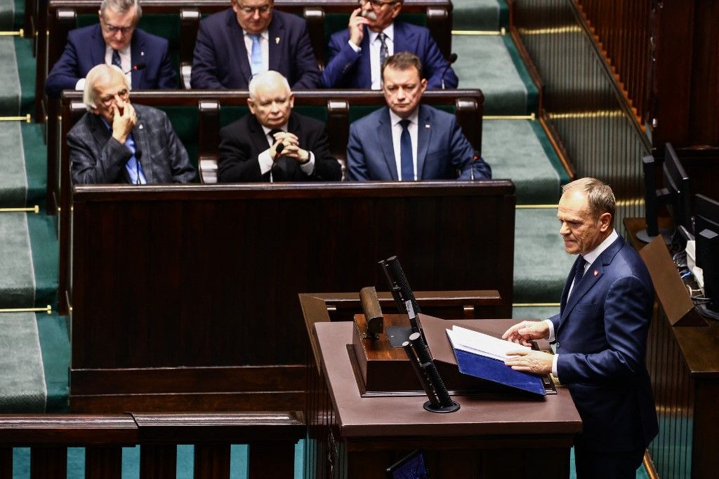 Inaugural Speech Of New Polish Prime Minister Lengyelország
Donald Tusk, the leader of Civic Coalition (KO) and newly elected Prime Minister, gives inaugural speech during the parliament session in Warsaw, Poland on December 12, 2023.  (Photo by Beata Zawrzel/NurPhoto) (Photo by Beata Zawrzel / NurPhoto / NurPhoto via AFP)