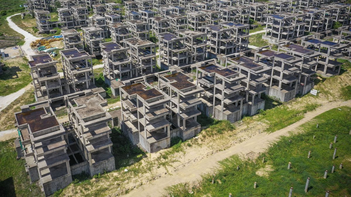 Villas with only house structures form spooky 'ghost town' in south China kínai ingatlanválság