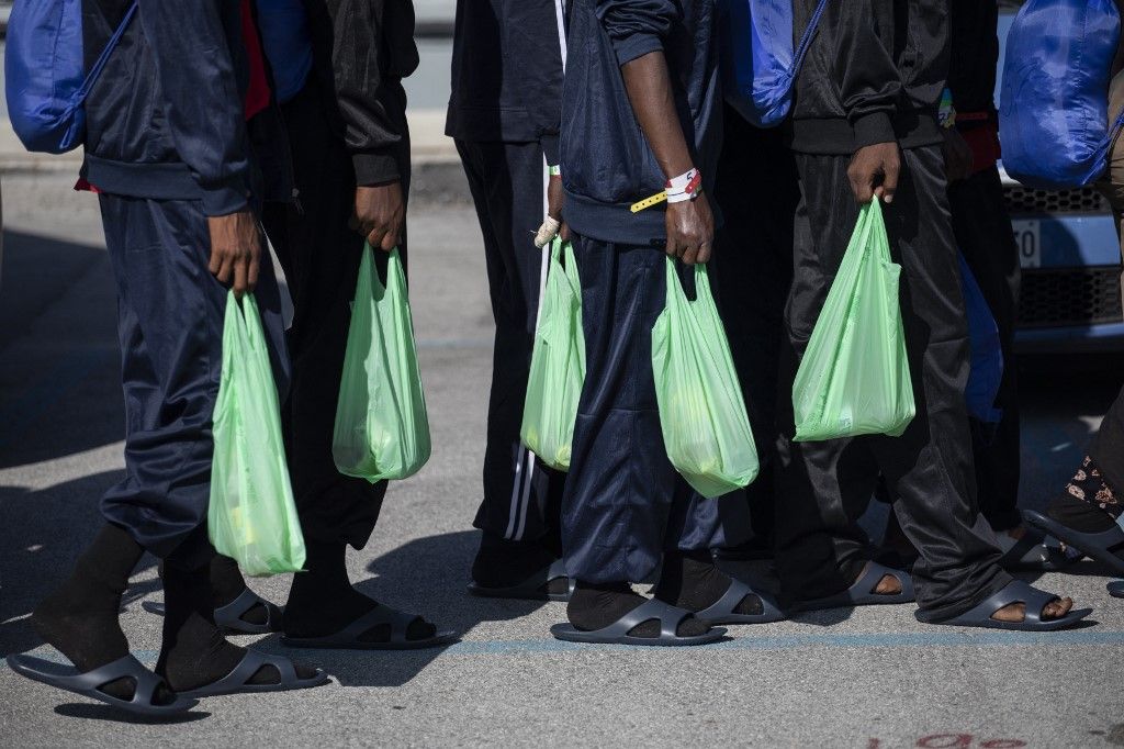 Migrants arrive in Italy, migráció