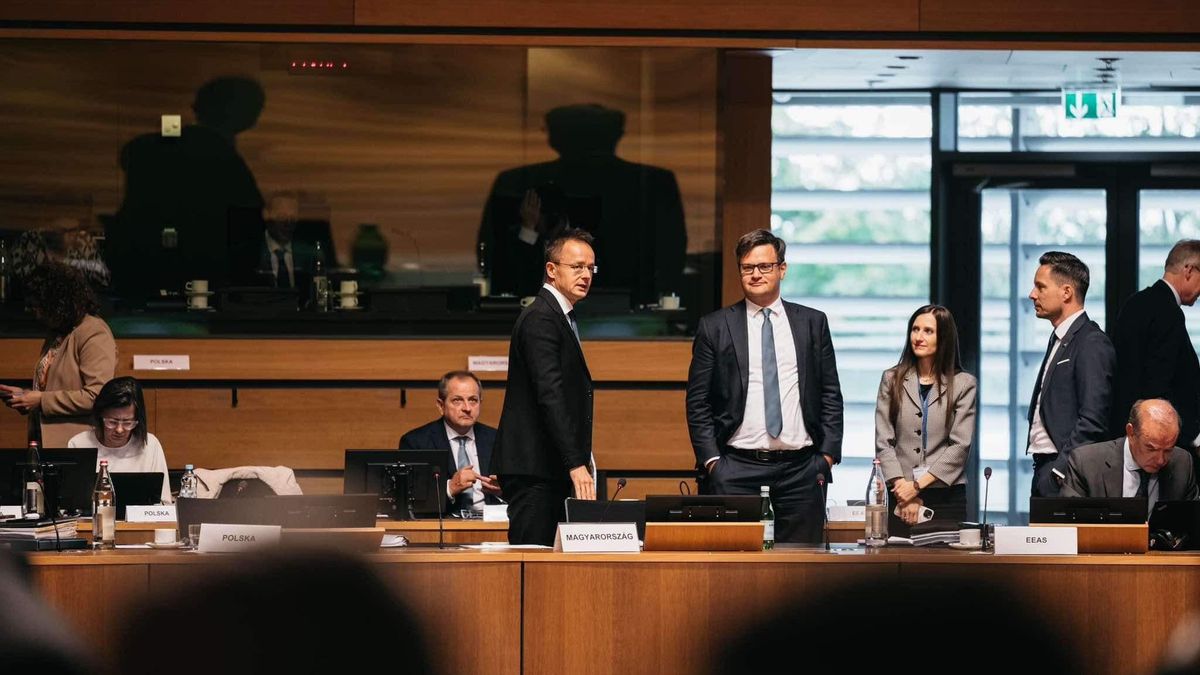 Szijjártó Péter: ha nem Donald Trump nyer, akkor nagyon nehéz időszak elébe nézünk