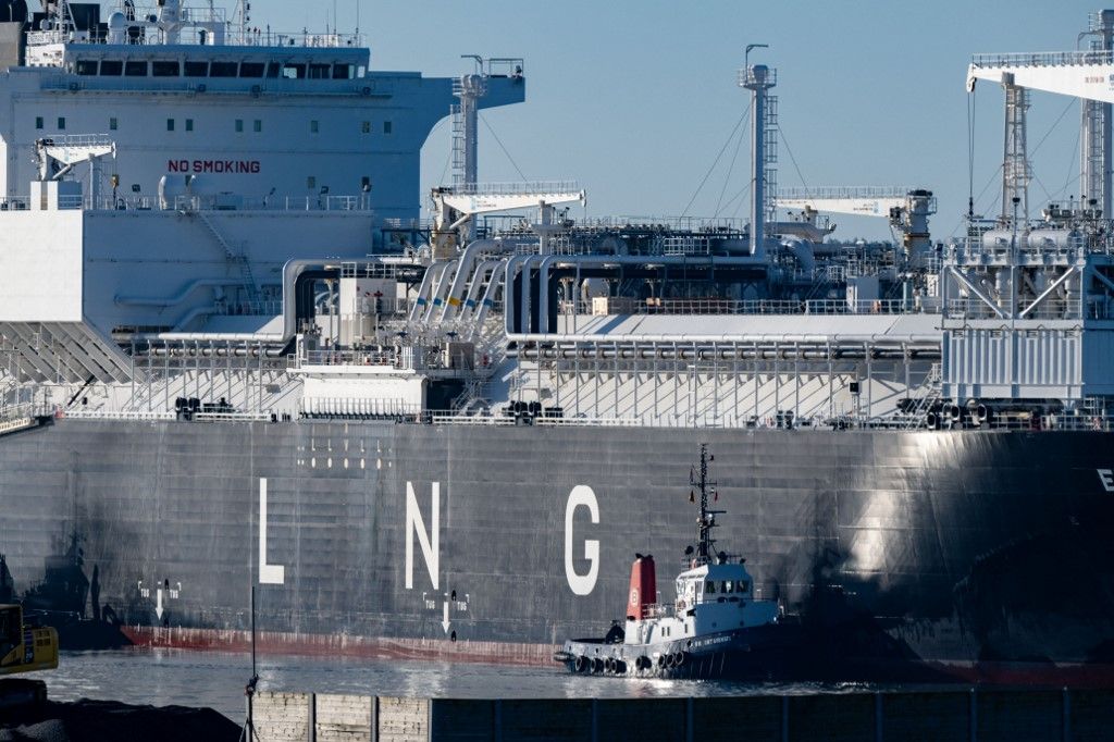 Shell, LNG, olaj, German Baltic Sea Energy Terminal in the port of Mukran