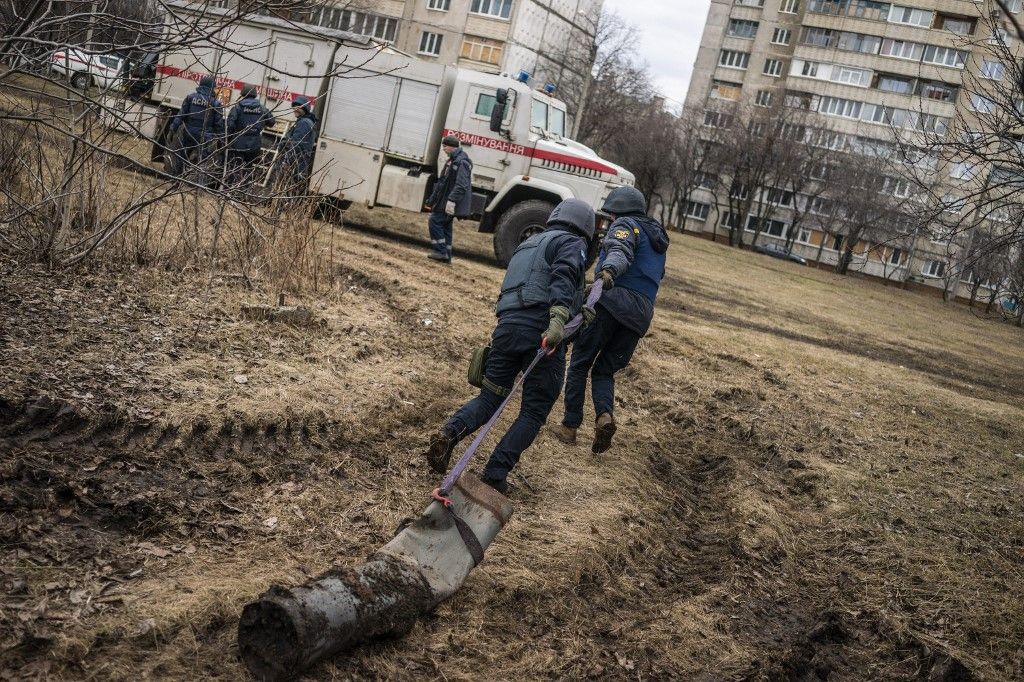 Demining in villages on the Ukrainian-Russian border of the Kharkiv region
KHARKIV, UKRAINE - MARCH 15: The team of the Ukrainian State Emergency Service Unit demine in the Industrialnyi district of Kharkiv region, Ukraine on March 15, 2023. The team is engaged among other things in demining in the districts and villages of Kharkiv, especially in the area between the border of the Kharkiv region and Russia. Jose Colon / Anadolu Agency (Photo by JOSE COLON / ANADOLU AGENCY / Anadolu via AFP)