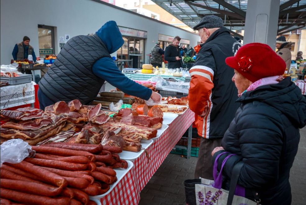 szekszárd piac, karácsonyi készülődés