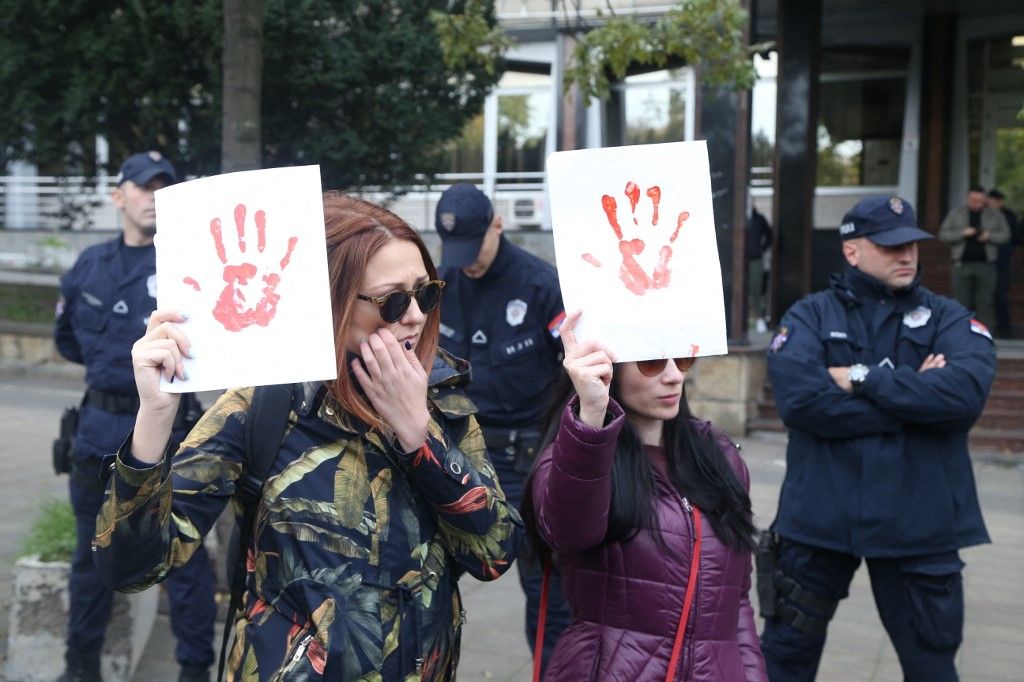 Protest in Serbia over death of 14 people at train station