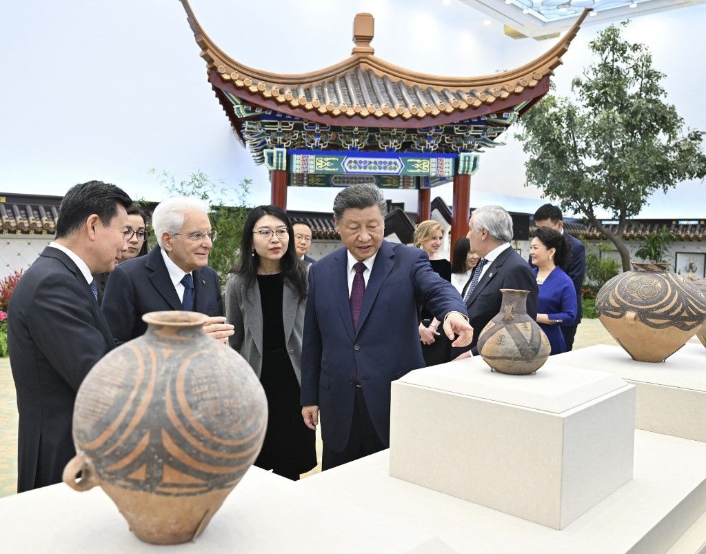 CHINA-BEIJING-XI JINPING-ITALIAN PRESIDENT-CHINESE ARTIFACTS (CN)