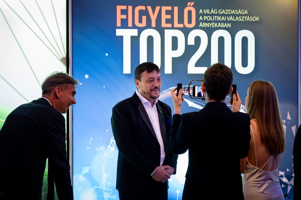 Figyelő Top 200