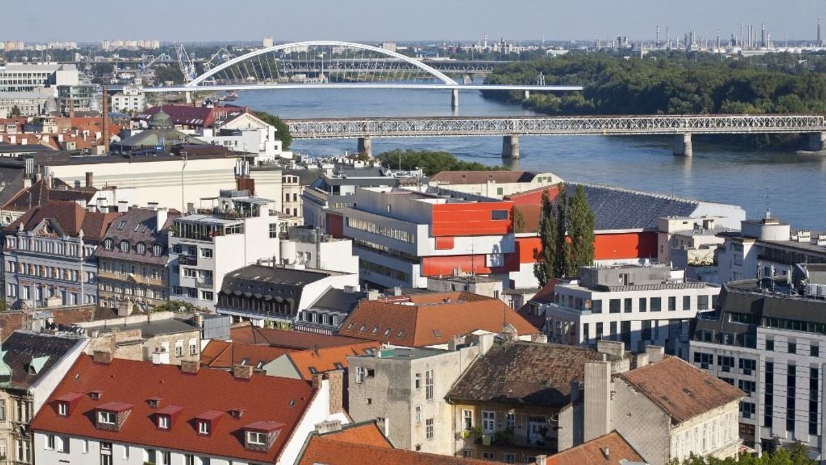 A magyar ingatlanárak miatt aggódik? Pozsonyban annyiba kerül egy lakás, mint Rómában
