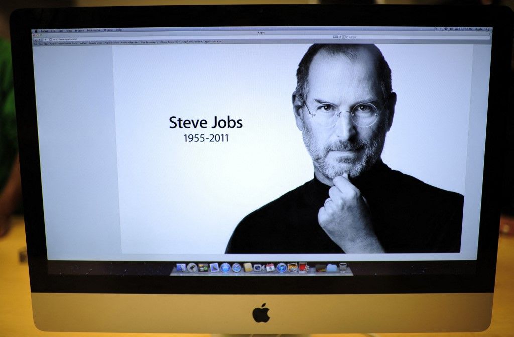 APPLE 'GENIUS' STEVE JOBS DIES FROM CANCER
steve jobs