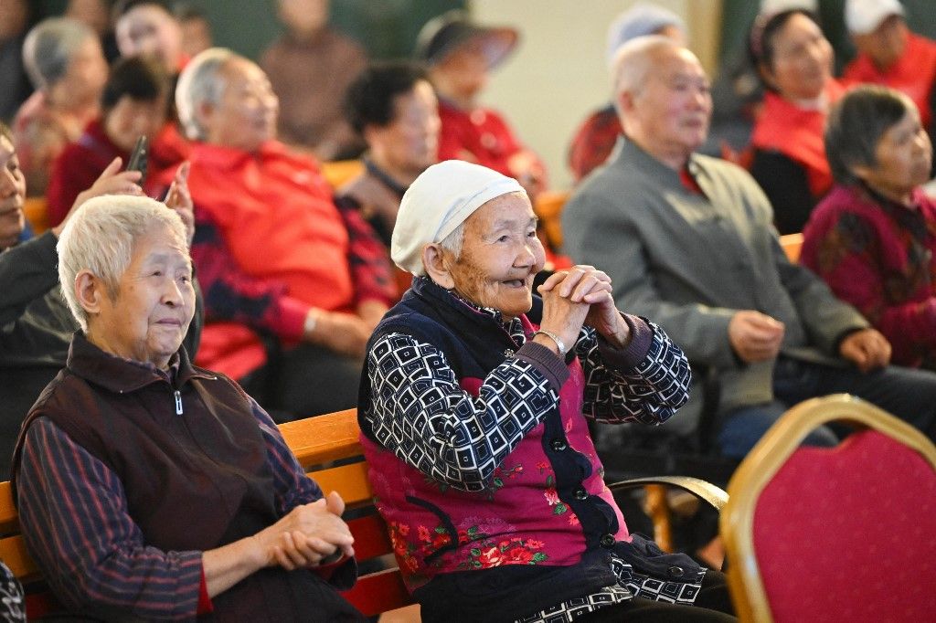 Double Ninth Festival celebrated in Chongqing